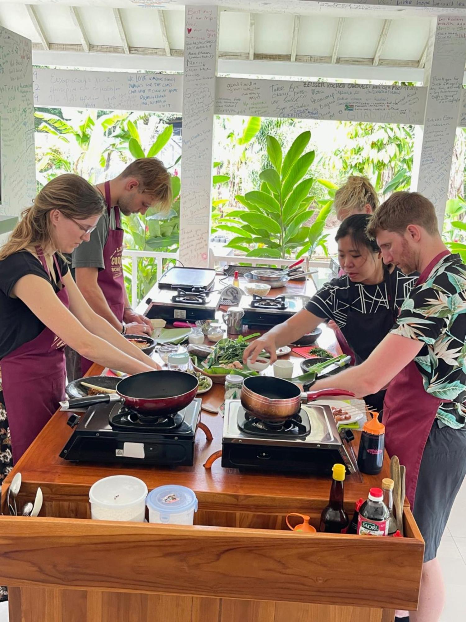 Anggrek Putih Lombok Cooking Class And Homestay Senggigi Exterior photo