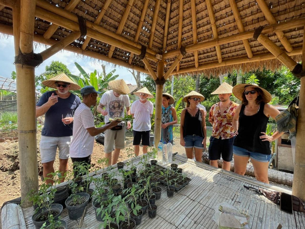 Anggrek Putih Lombok Cooking Class And Homestay Senggigi Exterior photo