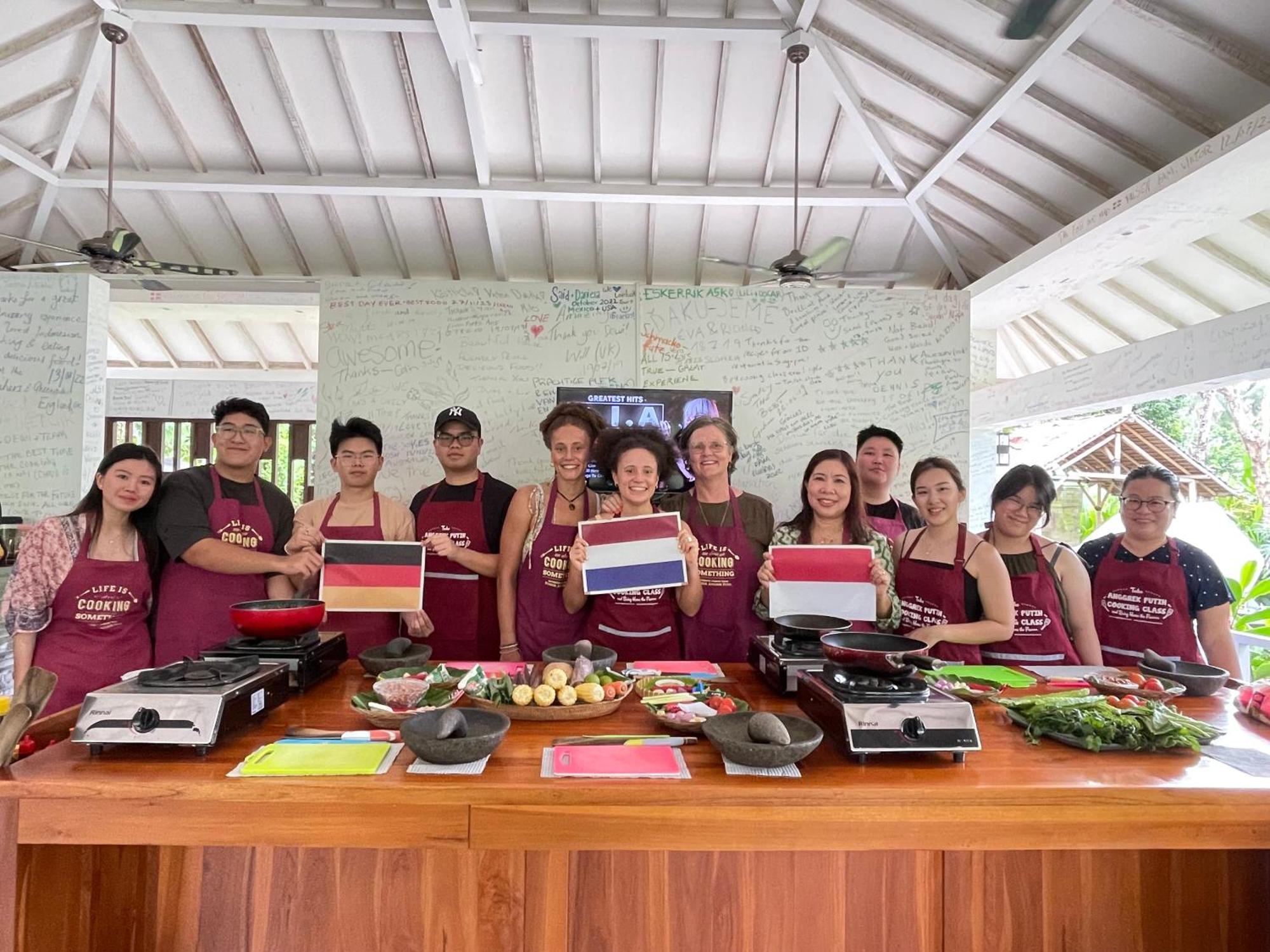 Anggrek Putih Lombok Cooking Class And Homestay Senggigi Exterior photo