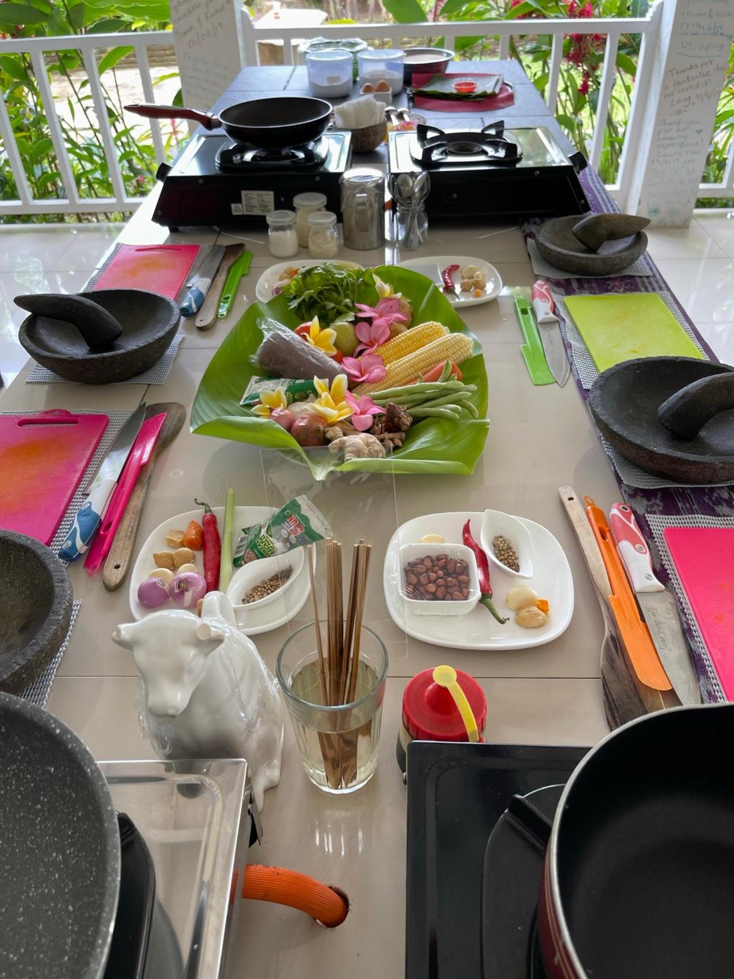 Anggrek Putih Lombok Cooking Class And Homestay Senggigi Exterior photo