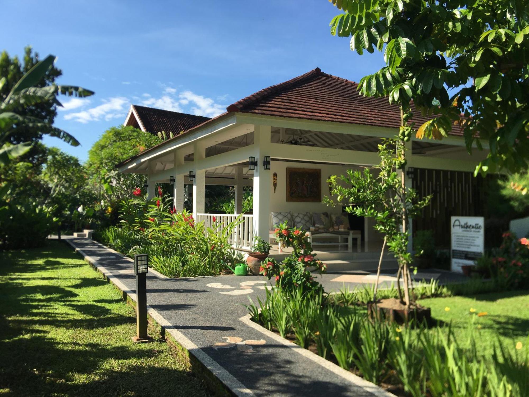 Anggrek Putih Lombok Cooking Class And Homestay Senggigi Exterior photo
